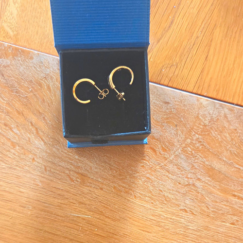 Goldfarbene creolen ohrringe - goldfarbene, creolen-ohrringe